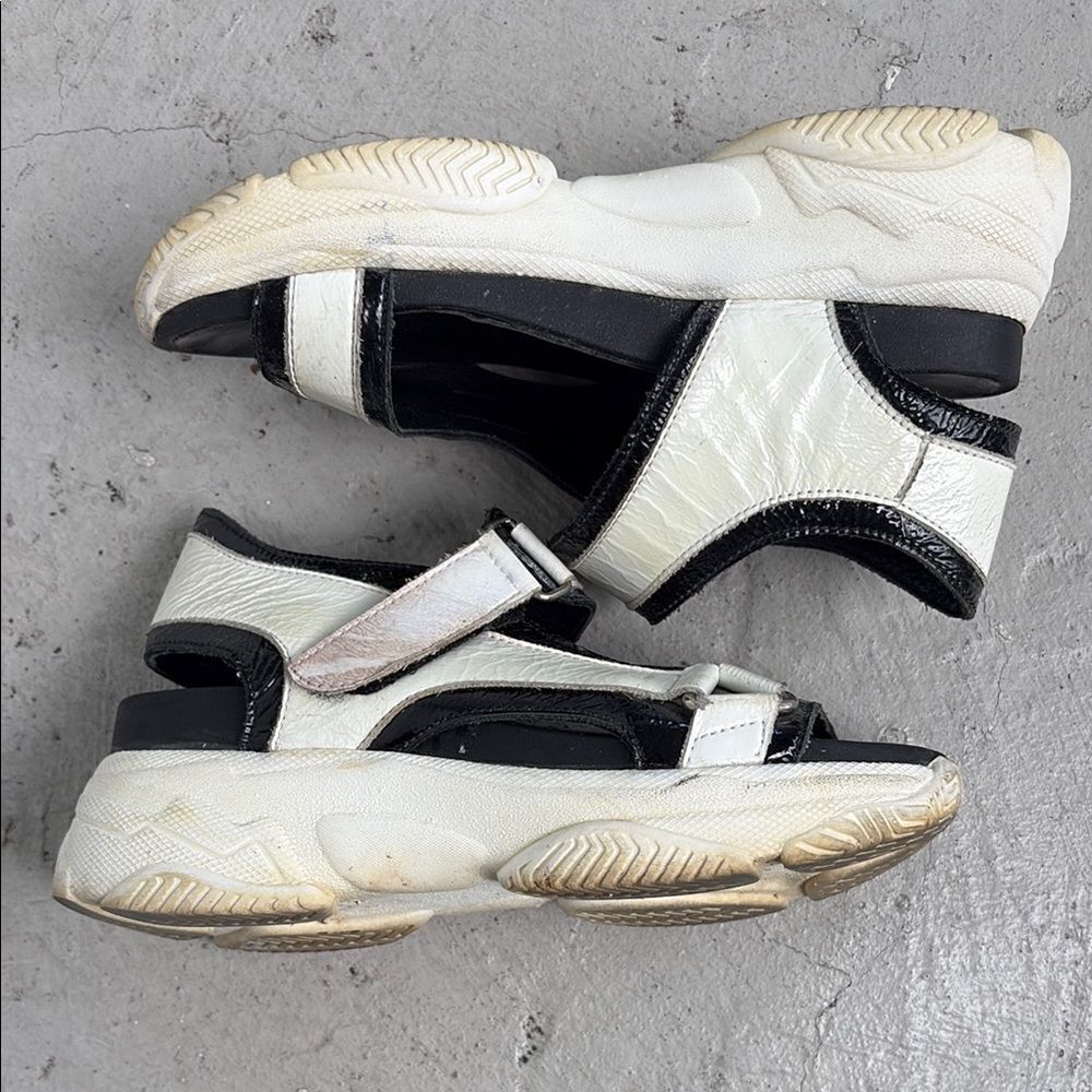 Petrichor  sandals